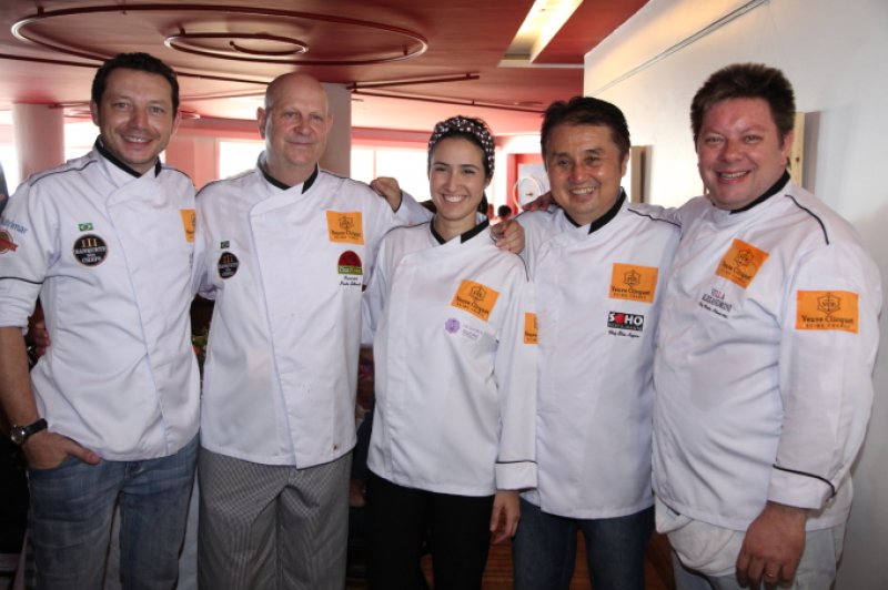 Bolhas, bolhas e mais bolhas de Veuve Clicquot deram a tônica do III Banquete dos Chefes