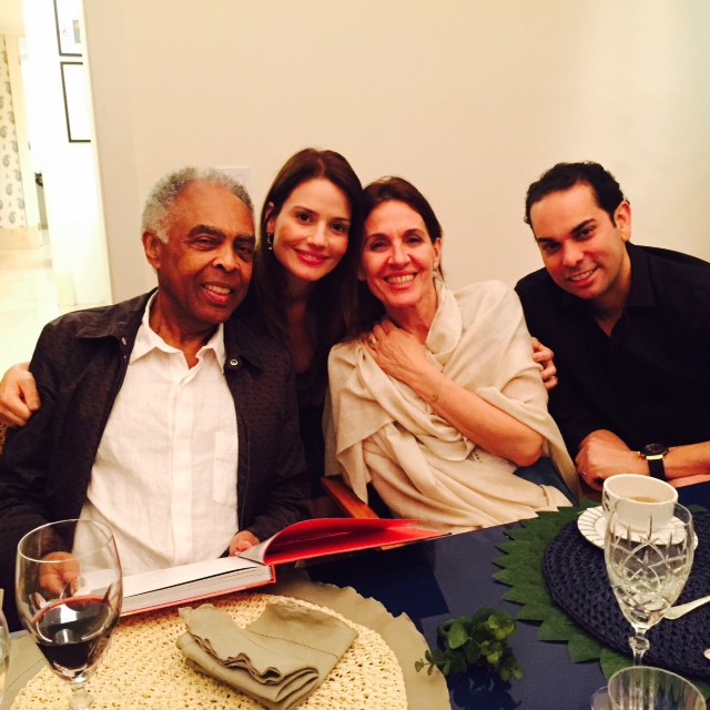 Cláudio e Renata Vale recebem Gilberto Gil, em SP