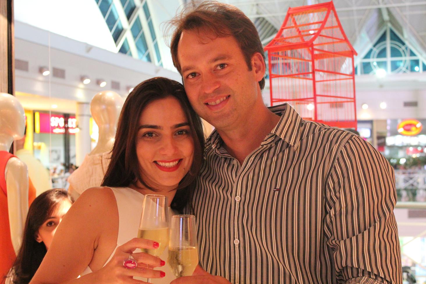 Lara Romcy lançou sua Joiola no Iguatemi