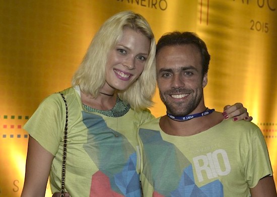 Roger Flores e Betina Schmidt elegem o litoral cearenses para a troca de alianças