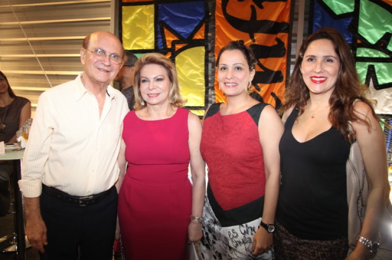 Abertura da Exposição "Benfica sobre tela" reúne nomes importantes da arte cearense