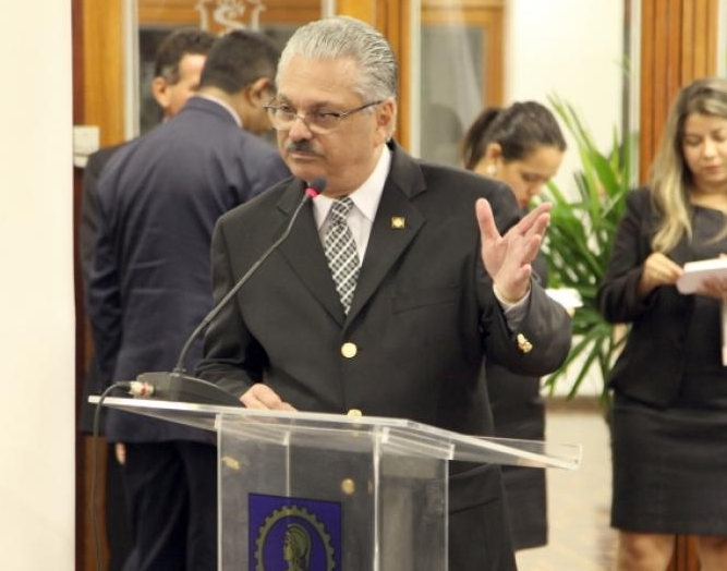 Victor Frota Pinto é reeleito à presidência do Crea-CE