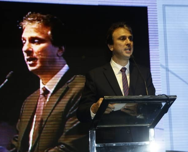 Camilo Santana anuncia grande mobilização contra a seca