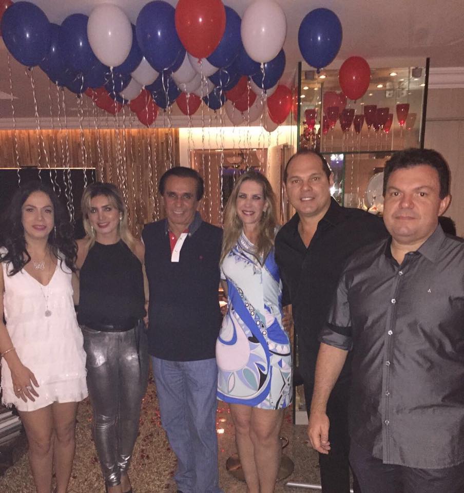 Marjorie Marshall ganha sessão parabéns surpresa!