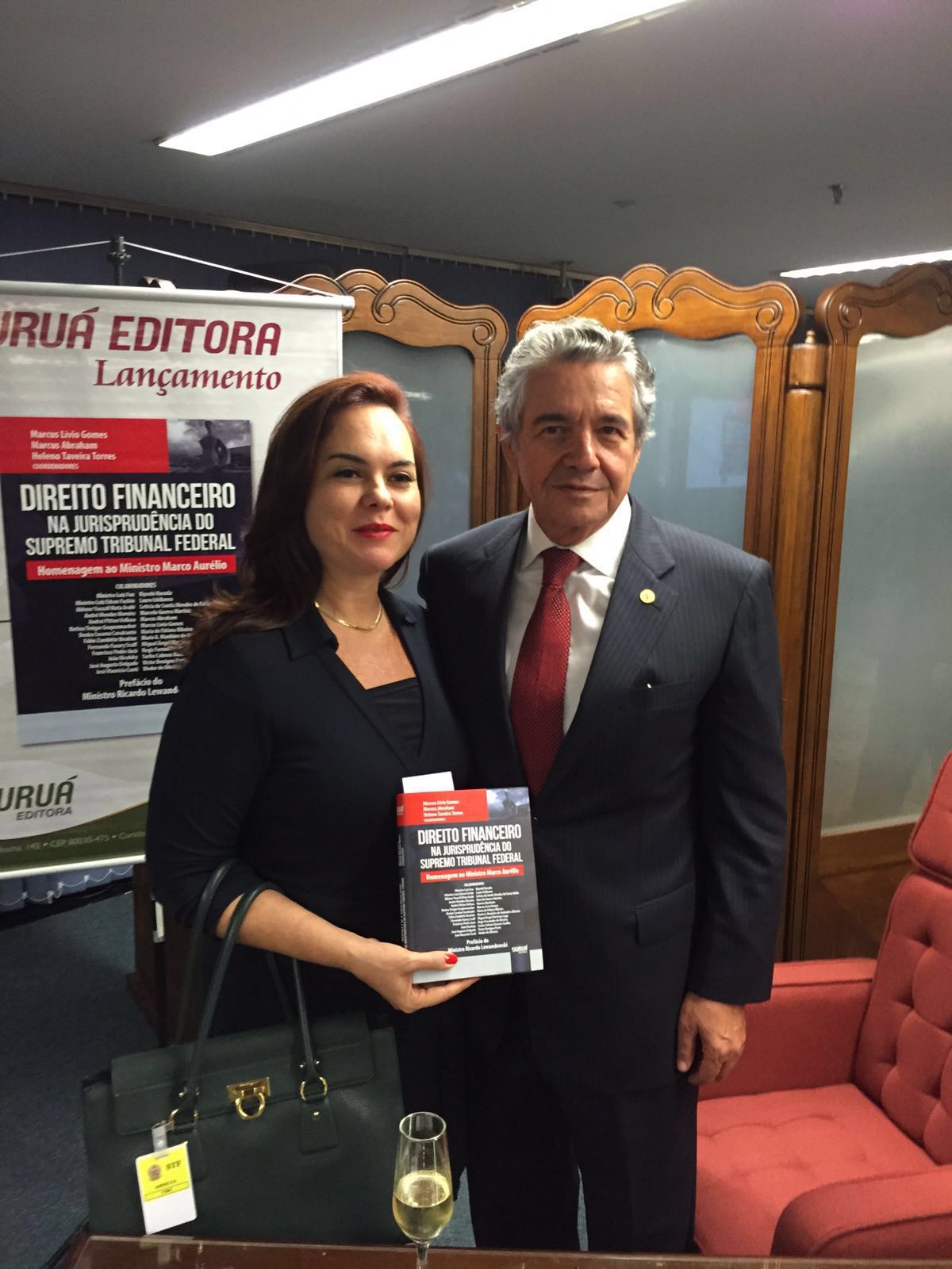 Denise Lucena lança livro no Supremo Tribunal Federal