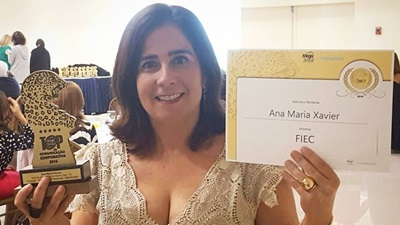 Ana Maria Xavier conquista  prêmio Top Mega Brasil de Comunicação