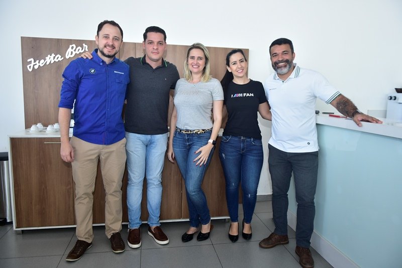 Feirão de Seminovos Premium atrai os apaixonados pelos carrões da BMW até a Haus Motors