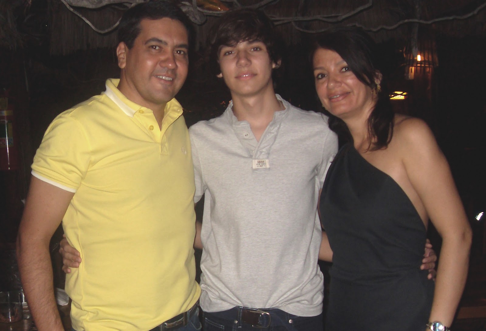 Suzane Farias recebe para comemorar aniversário do filho