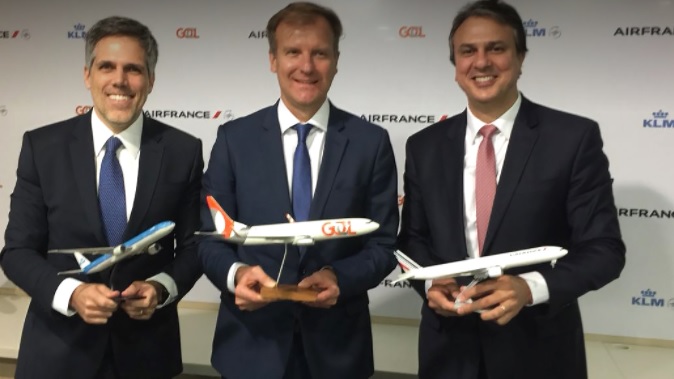 Extra, extra! Camilo Santana traz hub da Air France- KLM Gol para o Ceará