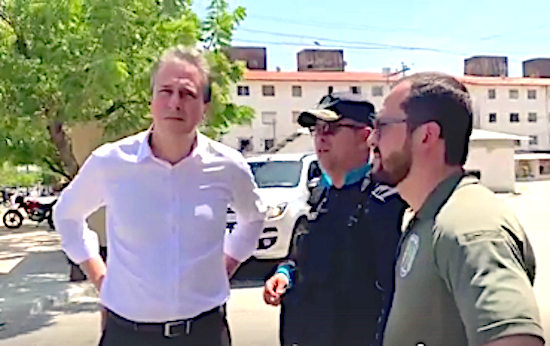 Camilo Santana acompanha ações da PM na Capital