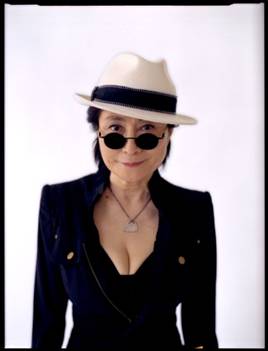 Yoko Ono cria para Swarovski Elements