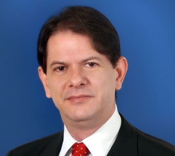 Governador Cid Gomes entrega Escola de Ensino Médio em Coreaú