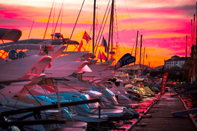 Baía de Guanabara se agita com Rio Boat Show