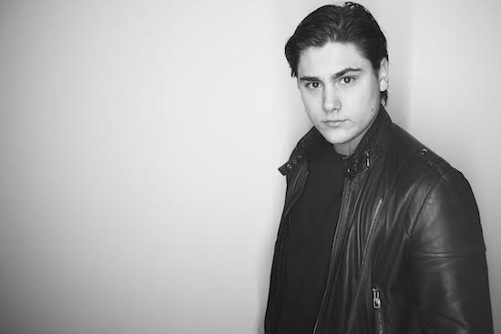 Oliver Ingrosso agita a sexta na Pink Elephant