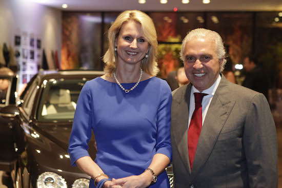 Bentley lança Flying Spur W12