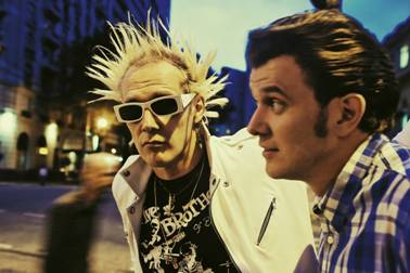 Supla faz show no bar de Henri Castelli