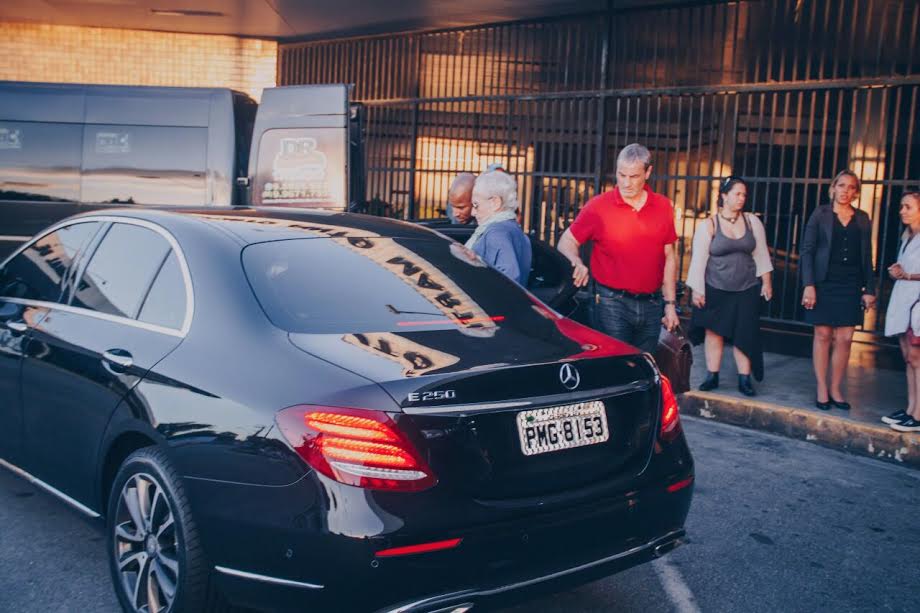 Mercedes Benz Classe E 250 Exclusive conduzirá José Carreras em Fortaleza
