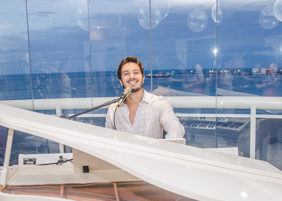 Levi Castelo Branco comanda o som na entrega de mais um empreendimento da Marquise Incorporações