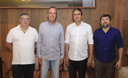 Camilo Santana recebe diretor do Banco Mundial para o Brasil