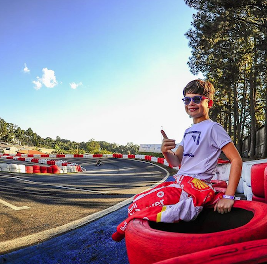 Bernardo Gentil coleciona vitórias em campeonatos de kart pelo Brasil