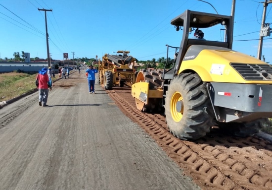 Camilo acelera obras de recuperação de estradas