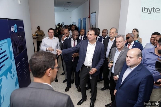 Angola Cables lança PIX na Praia do Futuro