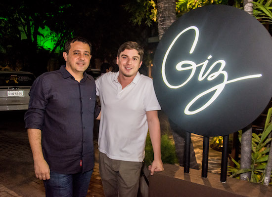 A gastronomia brasileira e a cozinha boêmia se encontram no Giz. Vem conhecer!