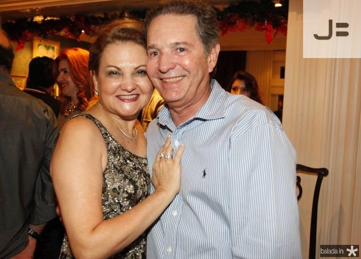 Lenise Rocha arma get-together no Pitaya Restô