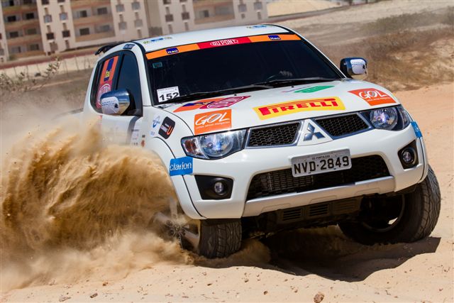 Mitsubishi lança livro sobre motorsports