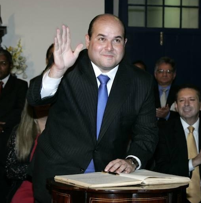 Prefeitura assina contrato do Fortaleza 2040