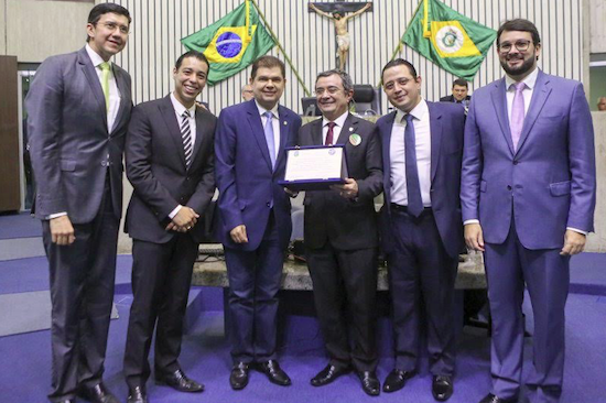 Assembleia Legislativa do Ceará presta homenagem a AJA-CE