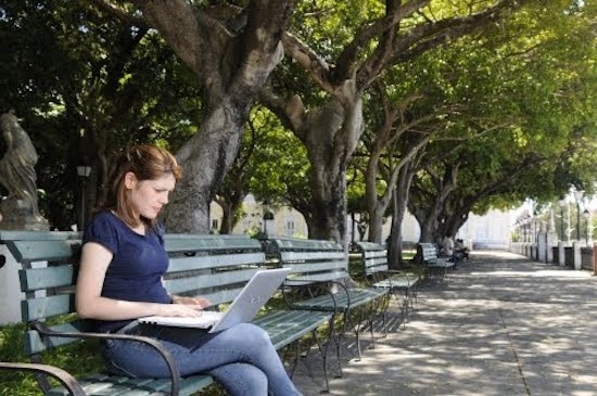 Roberto Cláudio amplia programa Wi-Fi Fortaleza