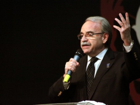 Ednilton Soárez recebe Prêmio O Equilibrista do IBEF Ceará