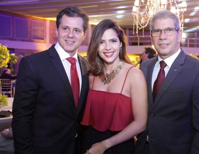 Mercadinhos São Luiz promovem meeting com enólogo da Chandon