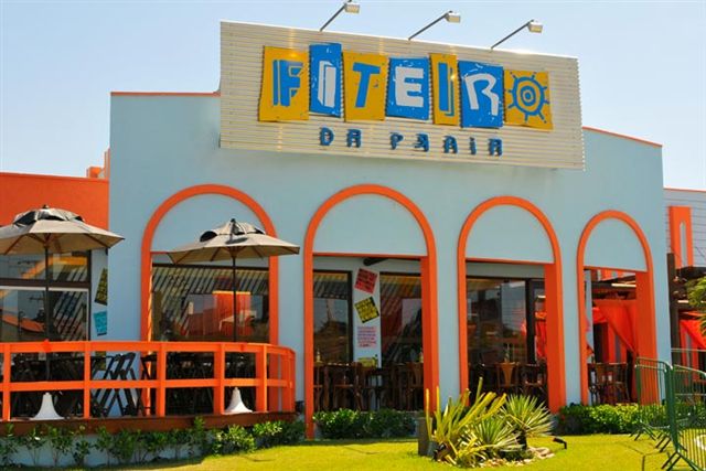 Nada como uma boa festa para se despedir das férias