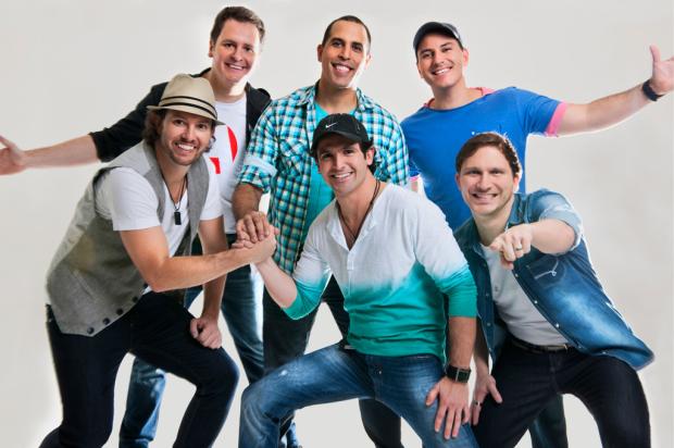 Tem Inimigos no Colosso Lake Lounge!