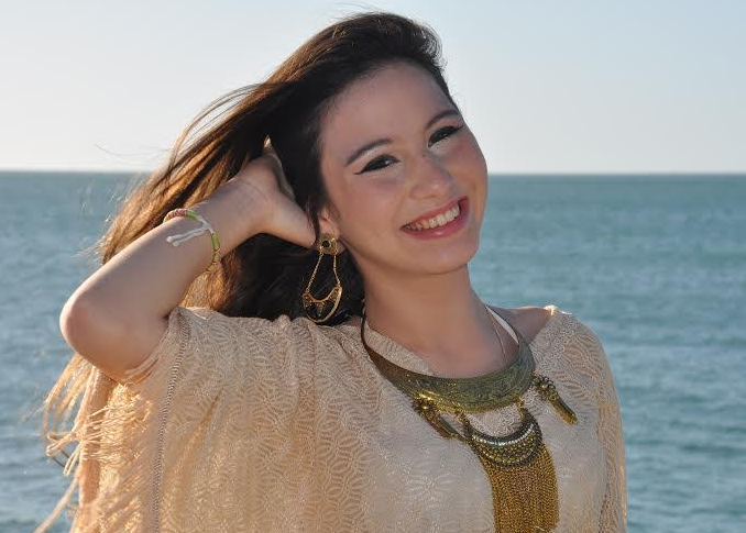 Début: Maria Carolina Marinho ganha festão de seus pais