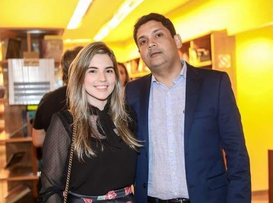 Bruno Queiroz estreia nas quatro décadas com festão