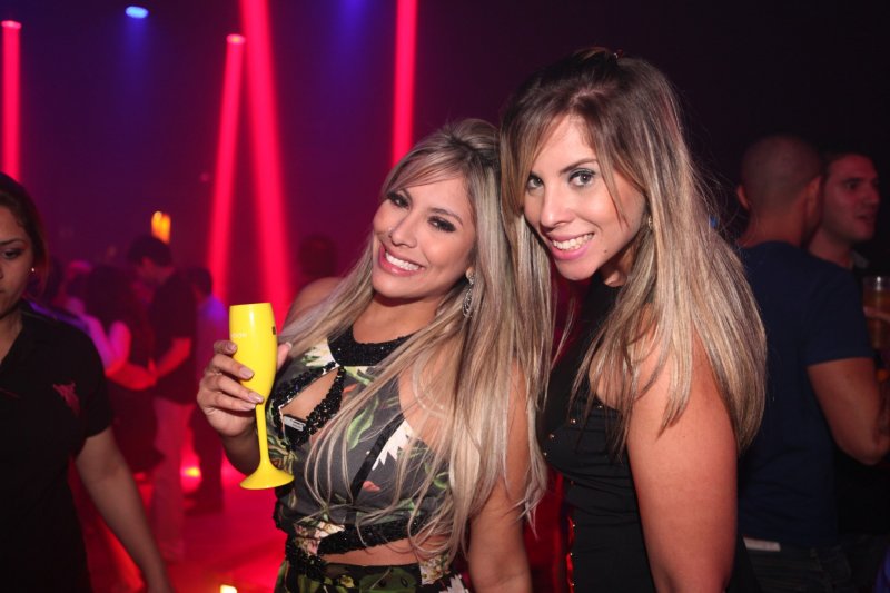 Glow in the Dark fez ferver a pista da Pink Elephant