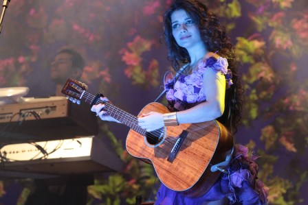 Paula Fernandes dá um rasante por Fortaleza