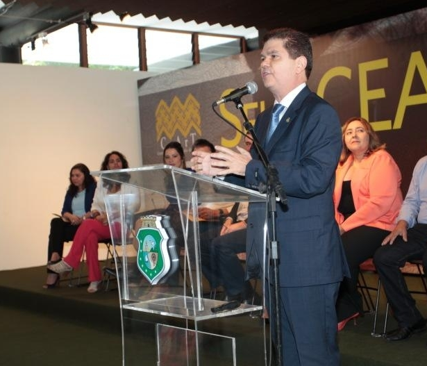 Mauro Filho recebe a Comenda Beni Veras 2015