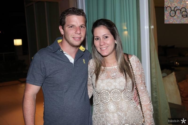 O primeiro presente de 2013 de Paula e André Rolim