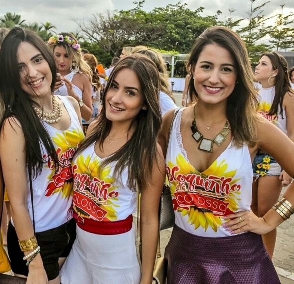 Bloquinho do Colosso aquece foliões para o Carnaval