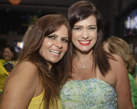 A sessão parabéns de Cláudia Bezerra