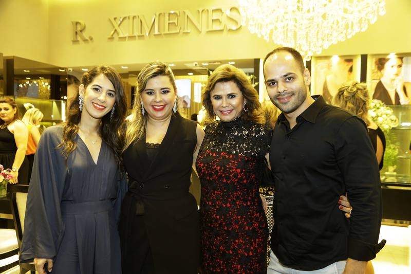 Launch Party - Raimundinha Ximenes arma badalado cocktail e inaugura nova joalheria R. Ximenes