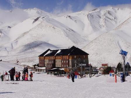 Las Lenas abre temporada de inverno com coquetel