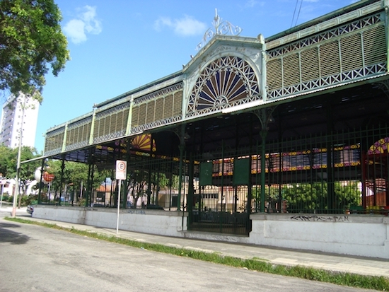 Comida de Mercado inicia programação no Mercado dos Pinhões, amanhã (29)