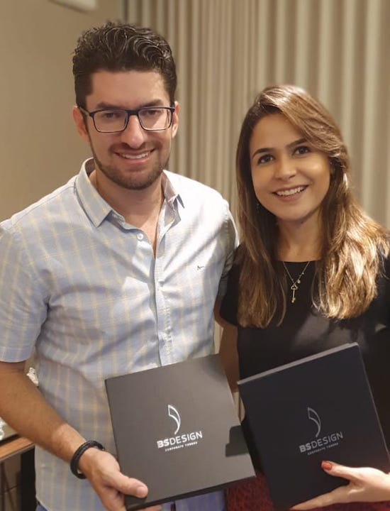 Paulo José Benevides recebe as chaves de seu escritório no BS Design