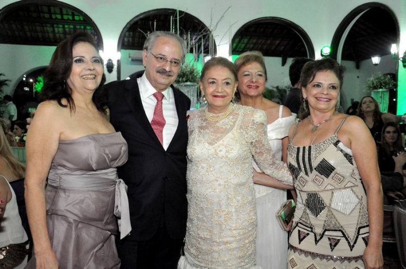 Beatriz Machado comemora 90 anos no Ideal Clube