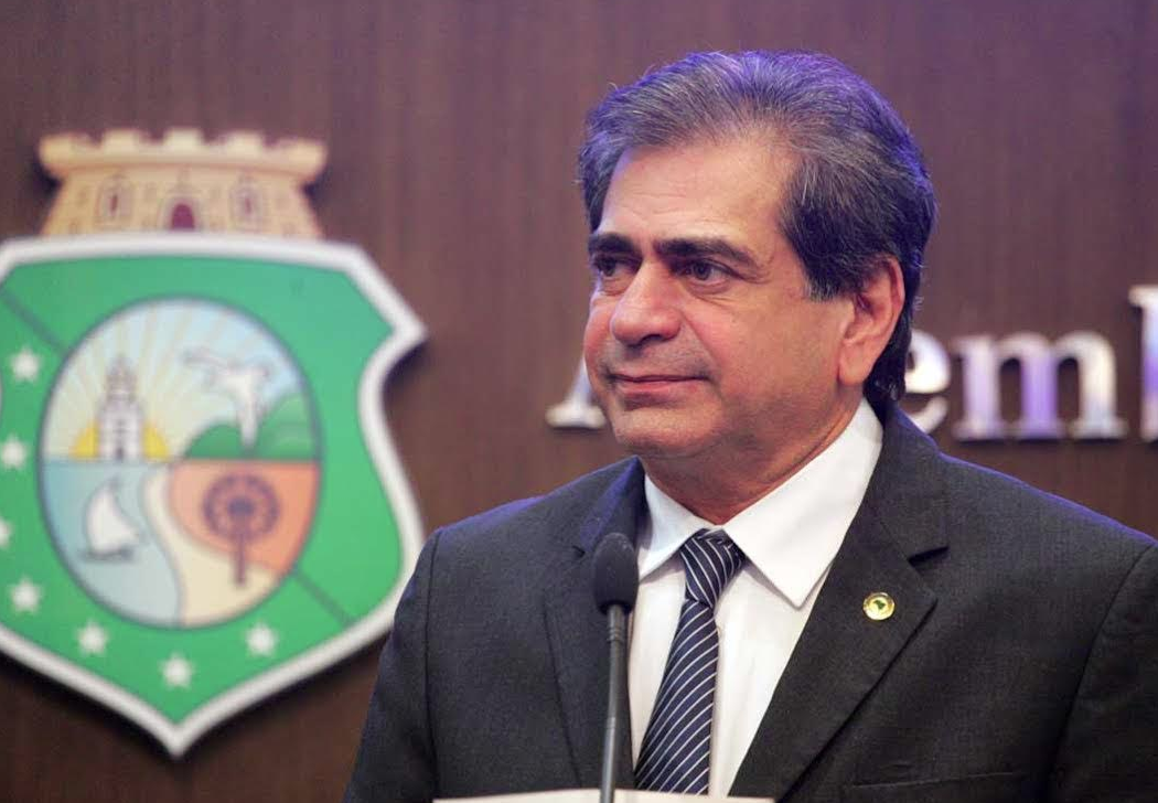 Zezinho Albuquerque recebe título de cidadão de Campos Sales